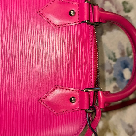Louis Vuitton Pink Epi Alma BB - Picture 10 of 12